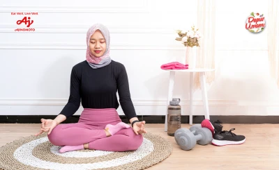 Cek Panduan Gizi untuk Optimalkan Olahraga Yoga yang Bisa Kamu Lakukan di Rumah
