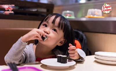 Kenapa Ya, Si Kecil Suka Sekali Sushi?