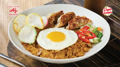 5-b Nasi Goreng Gyoza
