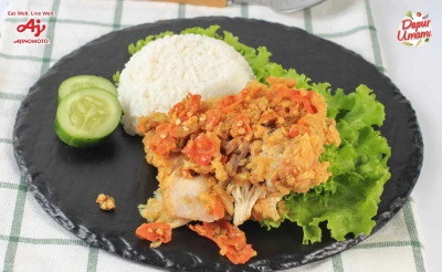Cara Membuat Ayam Geprek yang Gurih Pedas dan Sejarah di Baliknya