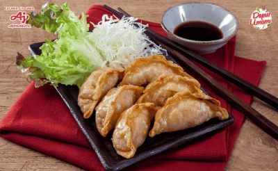 Gyoza: Dumpling Jepang yang Populer, Renyah di Luar dan Lembut di Dalam