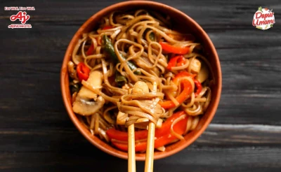 Fakta Menarik Mie Panjang Umur, Makanan Khas Imlek yang Penuh Makna