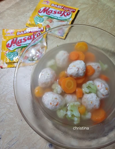 Bakso ayam bunga kol wortel