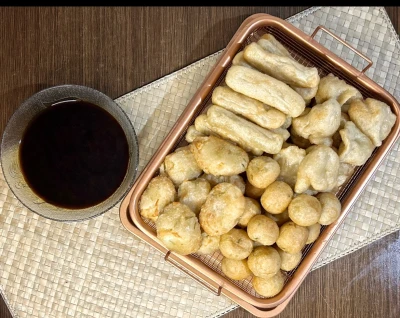 Berbuka dengan Pempek Dos Campur