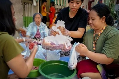 #ceritaiduladha:1 Bungkus Daging, Bungkus Berkah