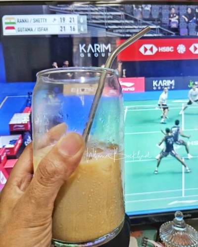 Double Combo Joss : Es Kopi vs Badminton