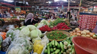 H-1 Lebaran Hari Bahan Masakan Meroket