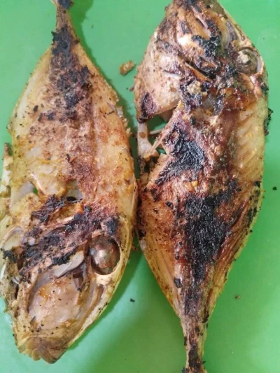 Ikan laut bakar etong