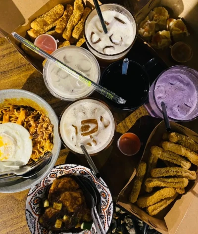 Jurnal Ramadan : Ngabuburit sambil Berbuka Puasa Di Luar (Day 7)