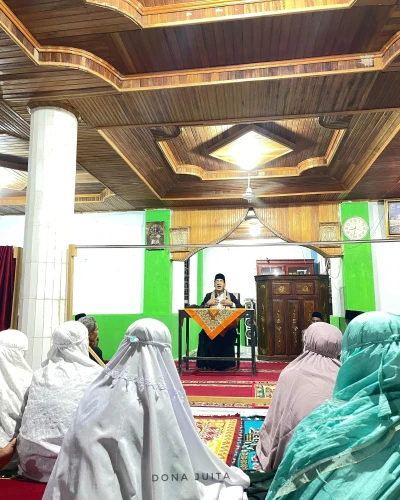 Jurnal Ramadan : Suasana sesaat sebelum sholat Tarawih