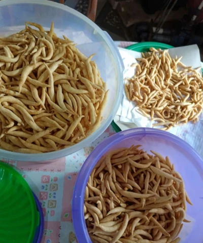 Jurnal Ramadhan mengisi berpuasa dengan kegiatan membuat camilan