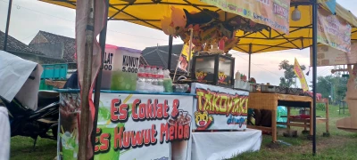 #JurnalRamadan hari ke-12 , berburu takjil bersama si kecil