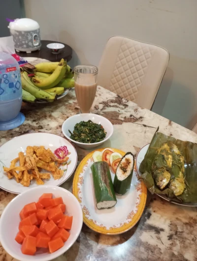 #JurnalRamadan Meja Ramadhanku,Menu Buka Puasa Hari Kedelapan Belas