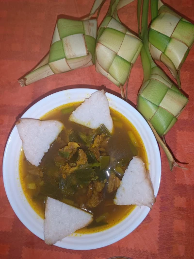 Memasak Daging Qurban untuk Makan Bersama