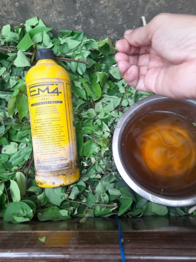 Membuat Tabungan Kompos Sambil Menunggu Bedug Maghrib
