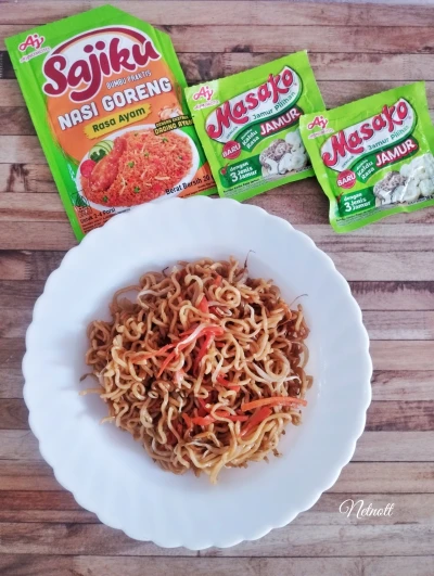 Mie Goreng untuk Bekal Sekolah