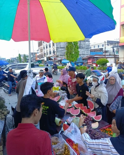 Jurnal Ramadan : Ngabuburit Jajan Semangka