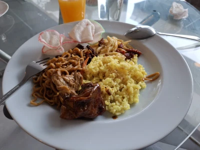 Numpang Maksi