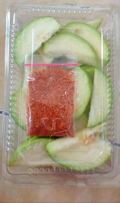 Rujak jambu kristal