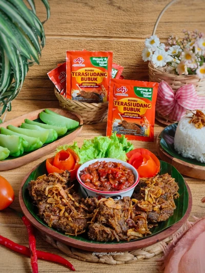 STECU STECU.. Gepuk Basah Dan Sambal Terasi
