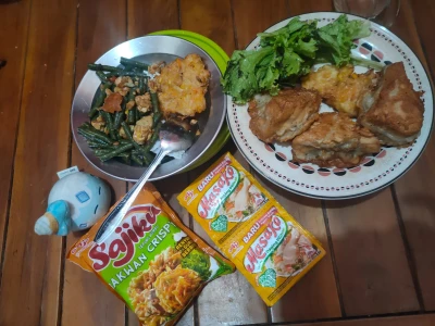 tahu isi pedas