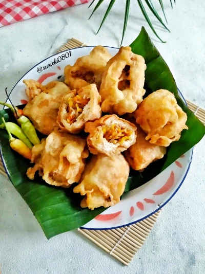 TAHU ISI SAYUR TEMAN NGETEH DI SORE HARI