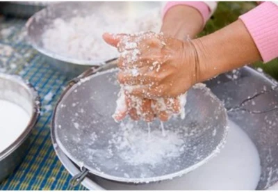 Tips memeras kelapa dengan baik