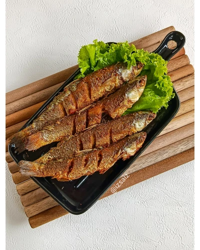 Tips menggoreng ikan tanpa lengket di wajan