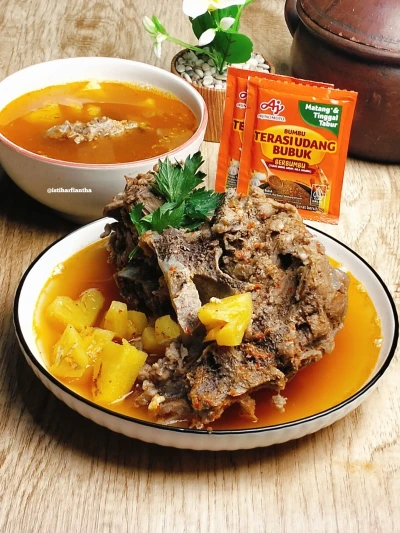 "SOP TULANG ASAM PEDAS ala Terasi Udang AJI-NO-MOTO®"