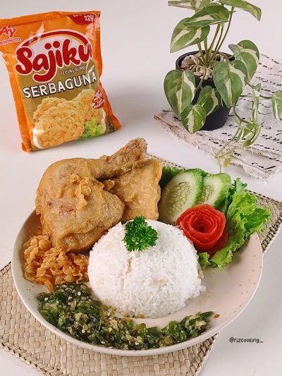 Ayam geprek sambal hijau