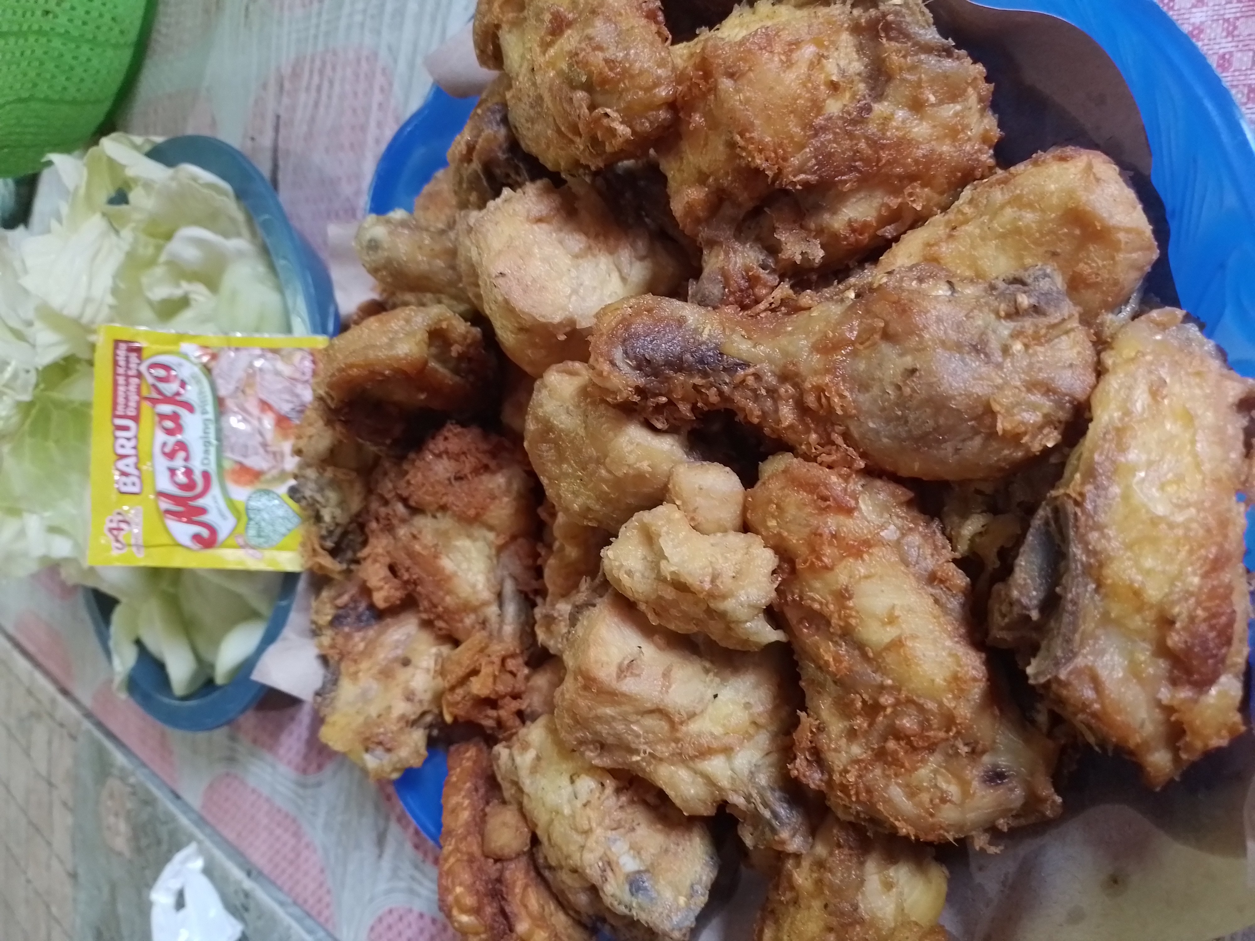 Ayam goreng telur