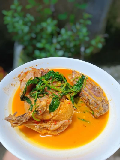 Ayam gulai kemangi