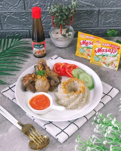 Ayam Jamur Kukus dengan Nasi Hainan