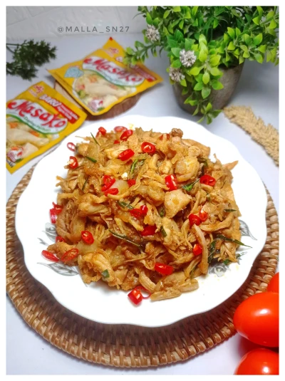 Ayam suwir pedas