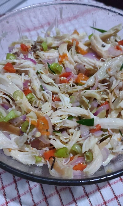 Ayam Suwir Sambal Matah