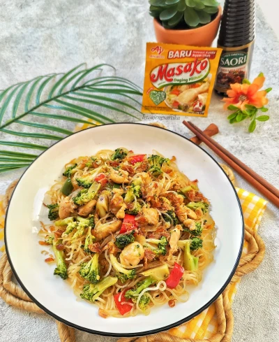 Bihun Brokoli Ayam Lada Hitam