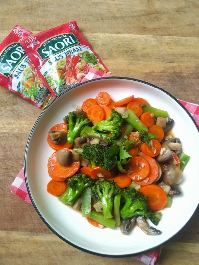 Brokoli Jamur Saus Tiram ala Saori