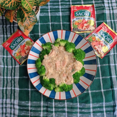 Brokoli siram telur sosis saus tiram
