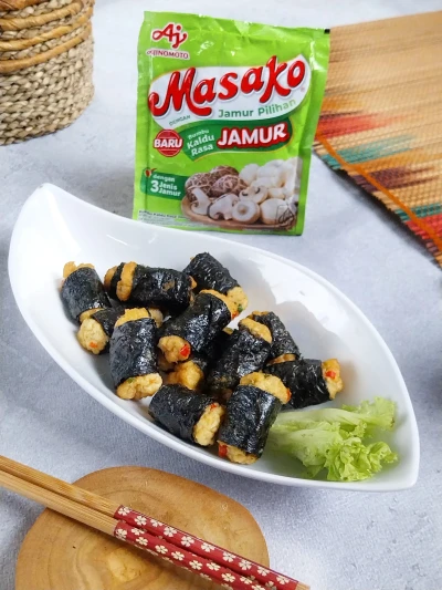 Chicken tofu seaweed roll
