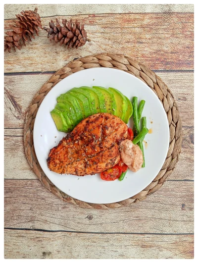 Chickeun breast pepper