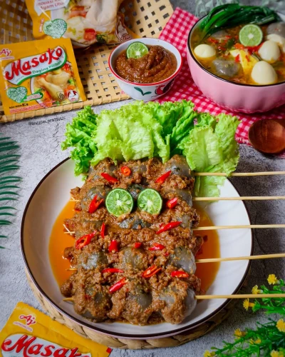 Cilok Bumbu Kacang Leukoh