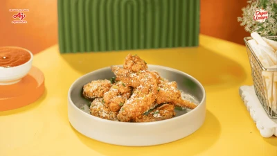 Crispy Garlic Parmesan Wings ala Sajiku®