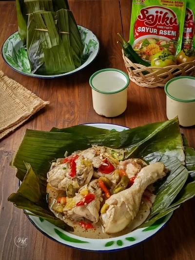 Garang Asem Ayam Santan