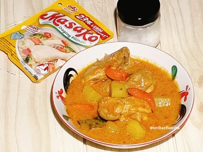 Gulai Ayam Kentang