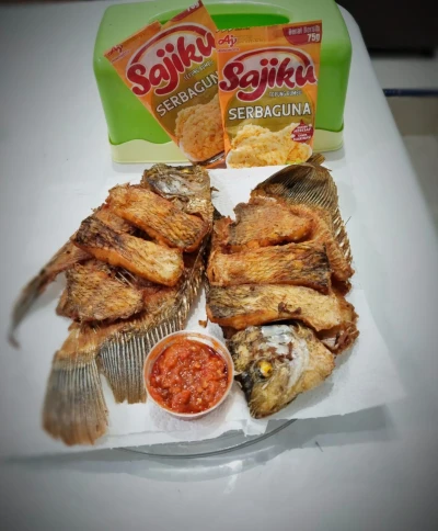 Ikan Gurame Goreng Sambal Kemiri