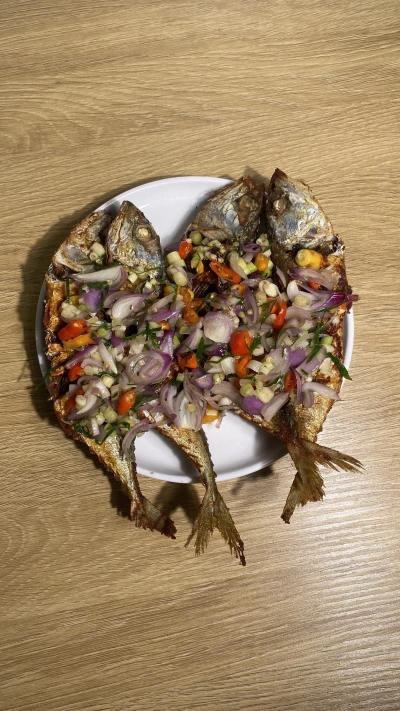 Ikan Kembung Goreng Sambal Matah