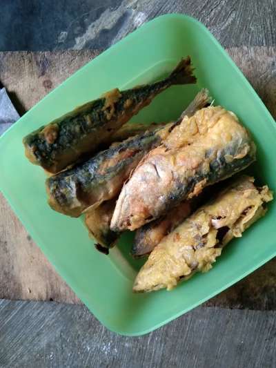 Ikan sarden goreng