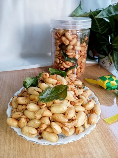 Kacang bawang Gurih renyah