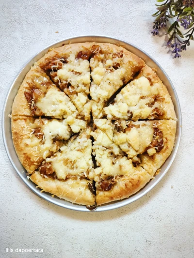 Korean Chicken BBQ Pizza