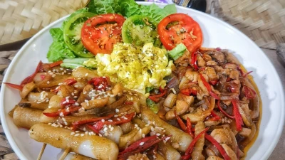 KOREAN TTEOBOKKI BULGOGI BBQ CHICKEN